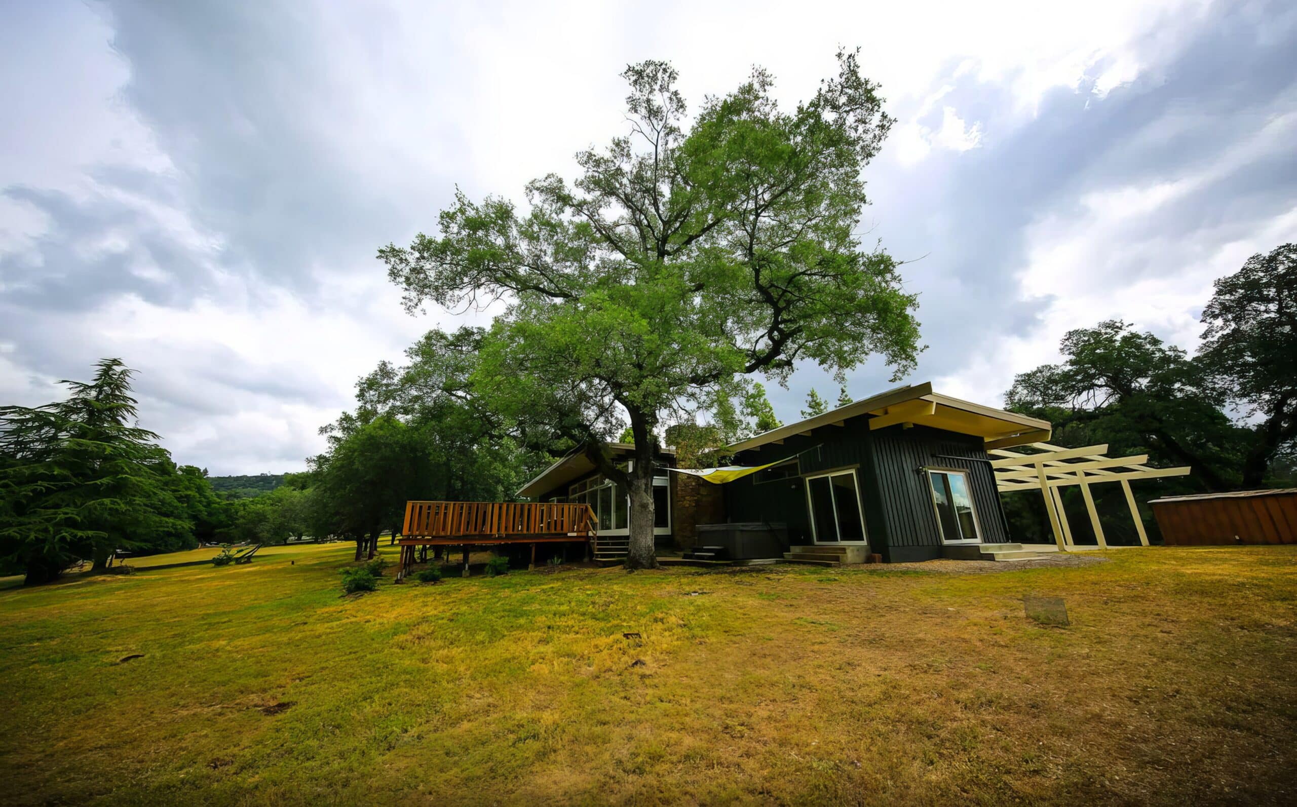 The Juniper Ridge House Discover Yosemite National Park