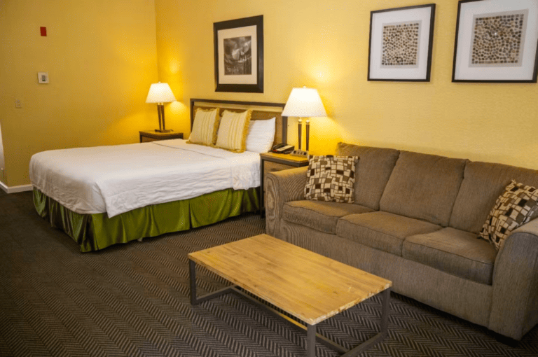 Yosemite View Lodge | Book Yosemite View Lodge Reservations