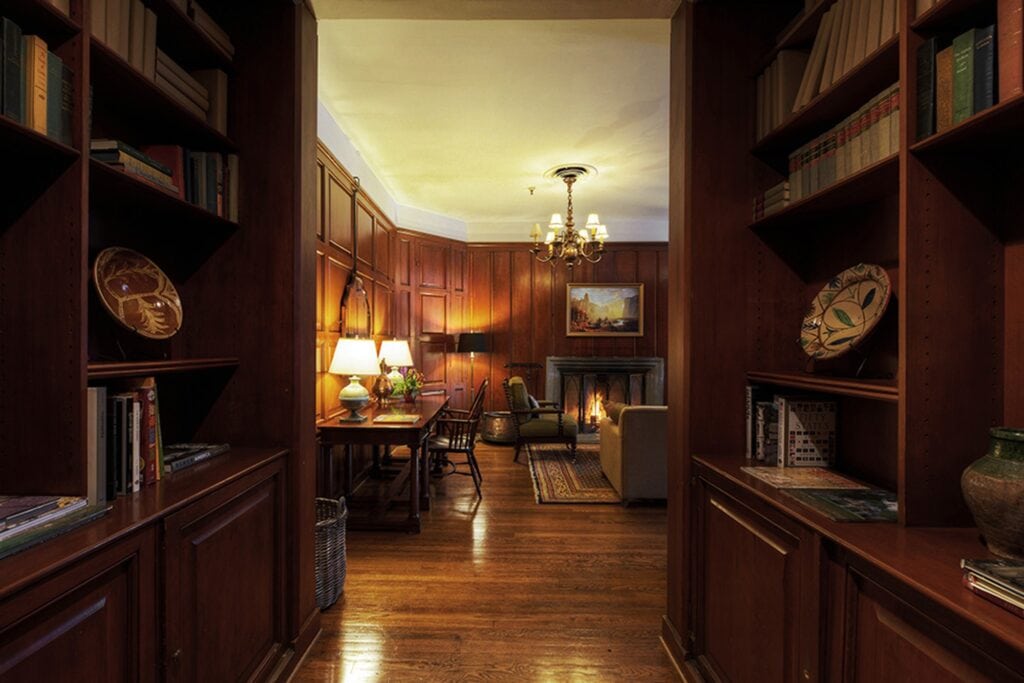 library suite entry