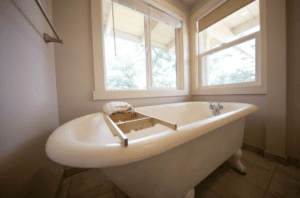 claw foot tub