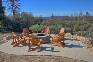 fire pit with outdoor seating