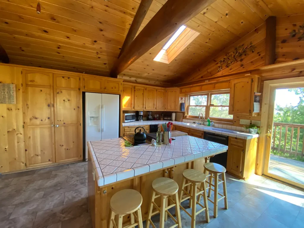 fully equipped kitchen with island