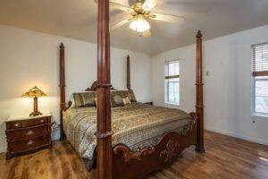 queen bed