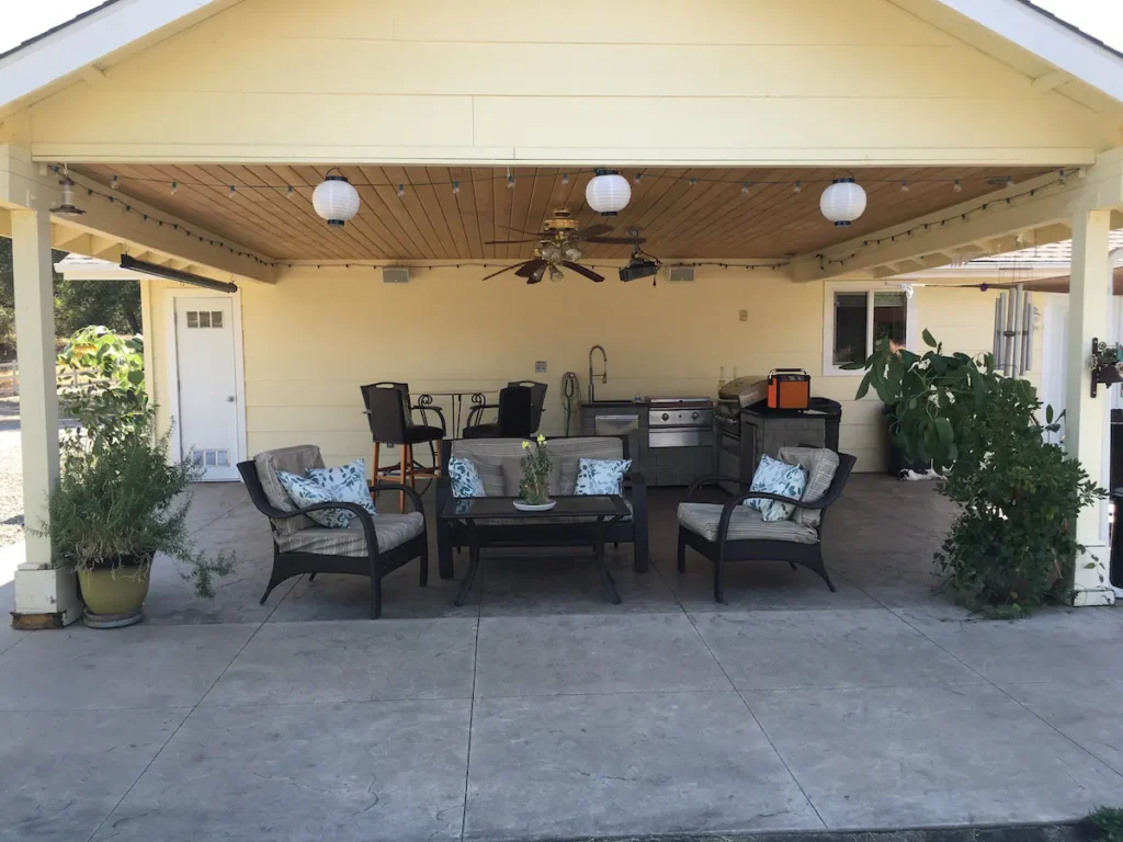 patio with outdoor seating