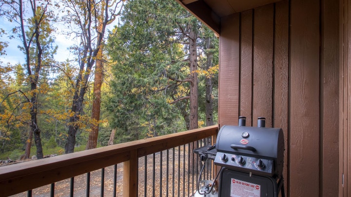 balcony with grill