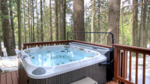 Jacuzzi Hot tub on deck
