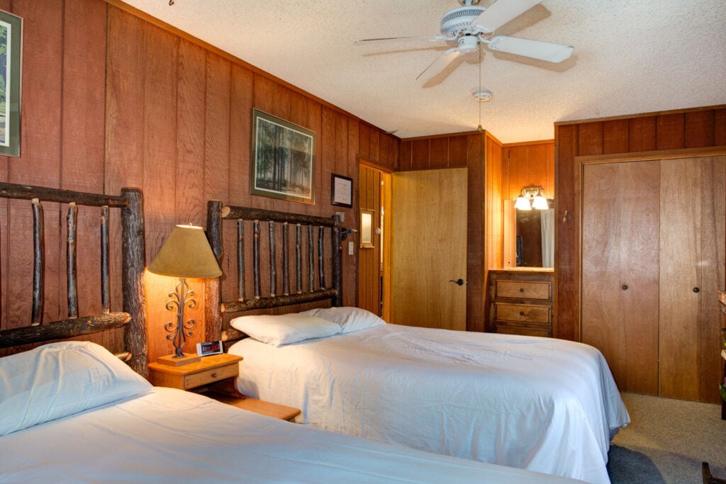 bedroom with double beds