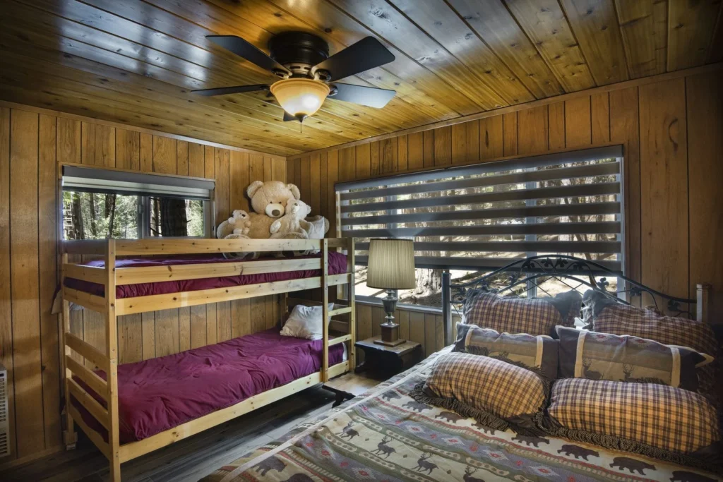 bedroom with bunk bed and full bed