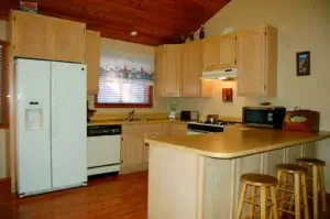 kitchen with peninsula island