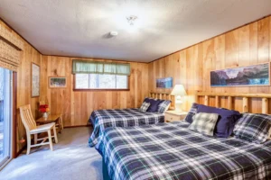 bedroom with two full beds