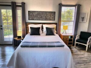 queen bed