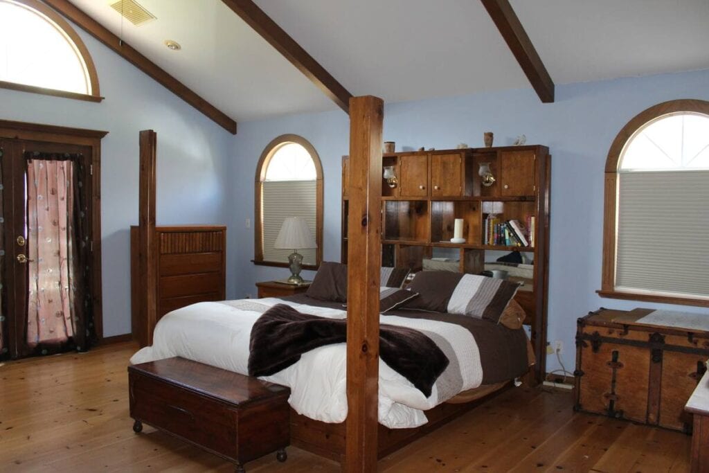 bedroom with beams