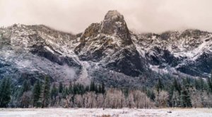 Hike Yosemite Valley Loop