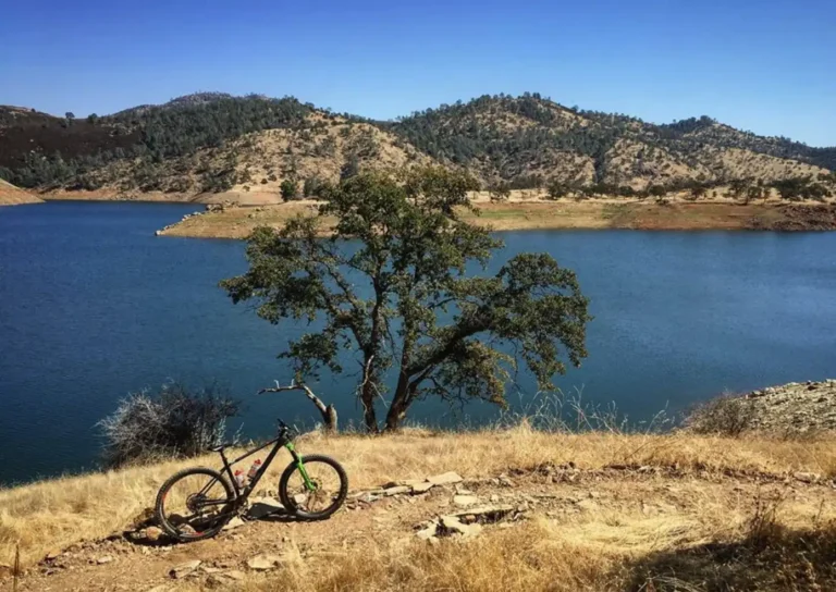 Bike trails above Lake McClure at Exchequer Mountain Bike Park