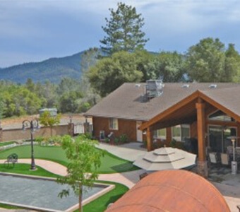 Howling Lodge Yosemite Mariposa Lodging