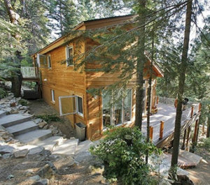 Humming Bird Raven House Yosemite Mariposa Lodging