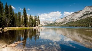 tenaya lake in yosemite national park