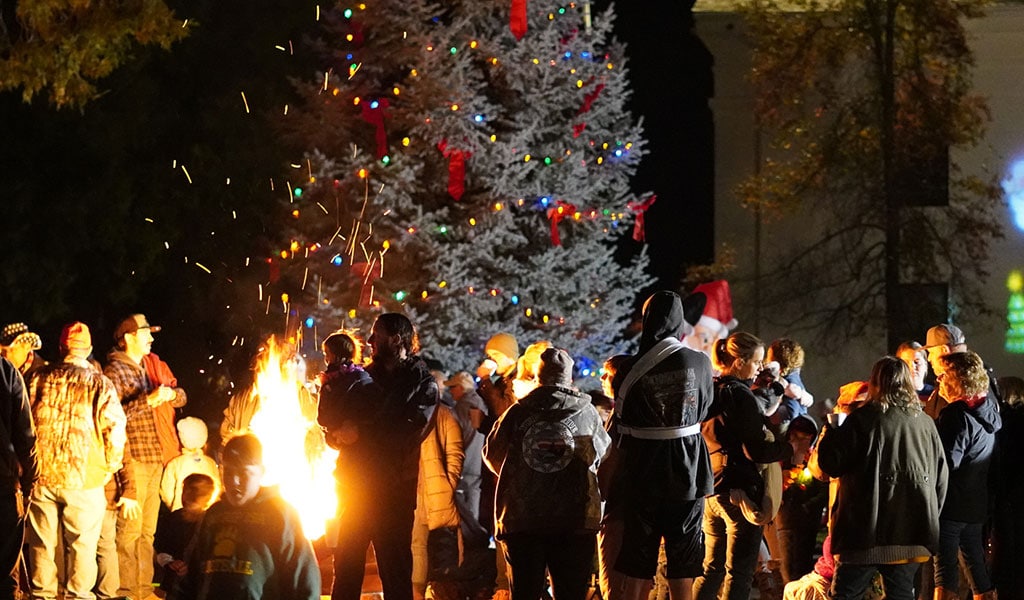Christmas Tree Lighting in Mariposa