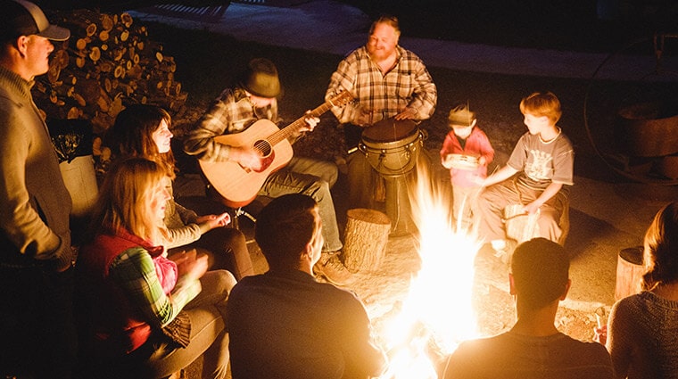 Yosemite Bug Rustic Mountain Resort campfire