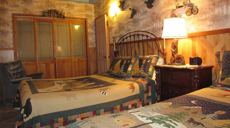 Yosemite Log Home Lodging