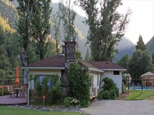 yosemite river house