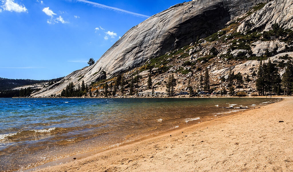 View from the beach at the east end of Tenaya Lake