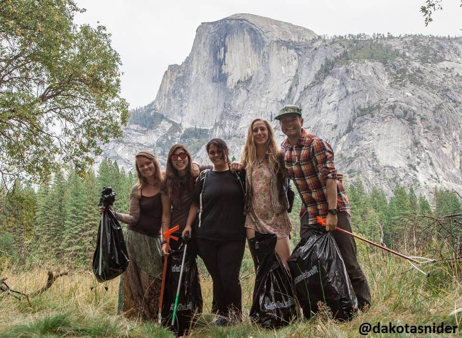 Volunteers at the Yosemite clean-up, Facelift