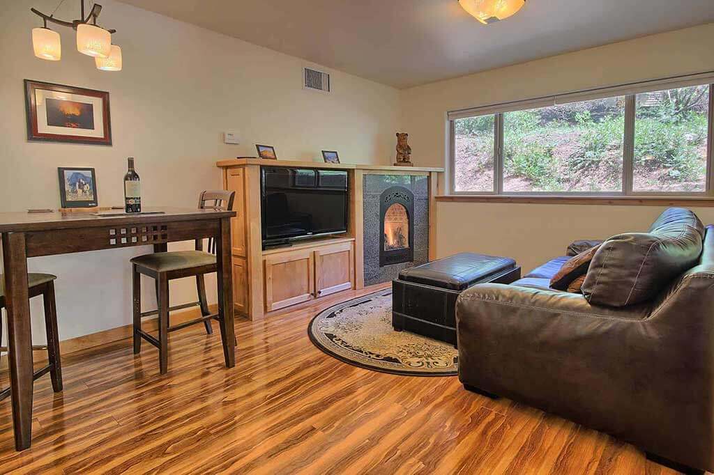 Yosemite Cabin great room