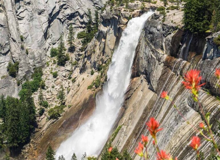 iconic waterfalls in yosemite