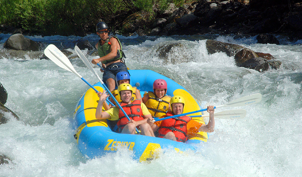 rafting yosemite's merced river with a guide