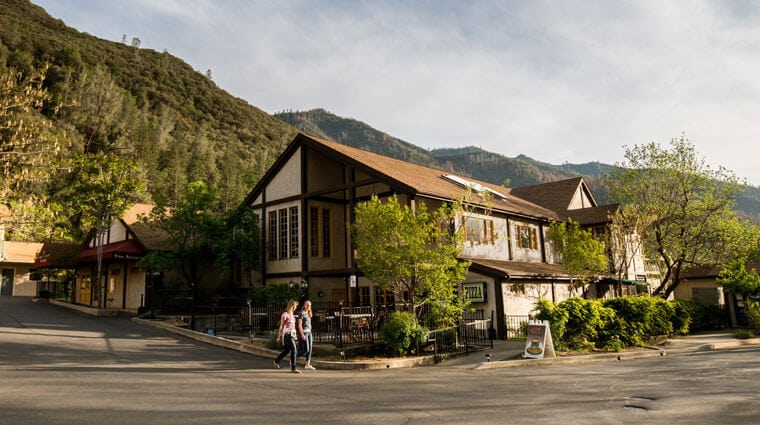 The River Restaurant and Lounge Dining Yosemite Mariposa