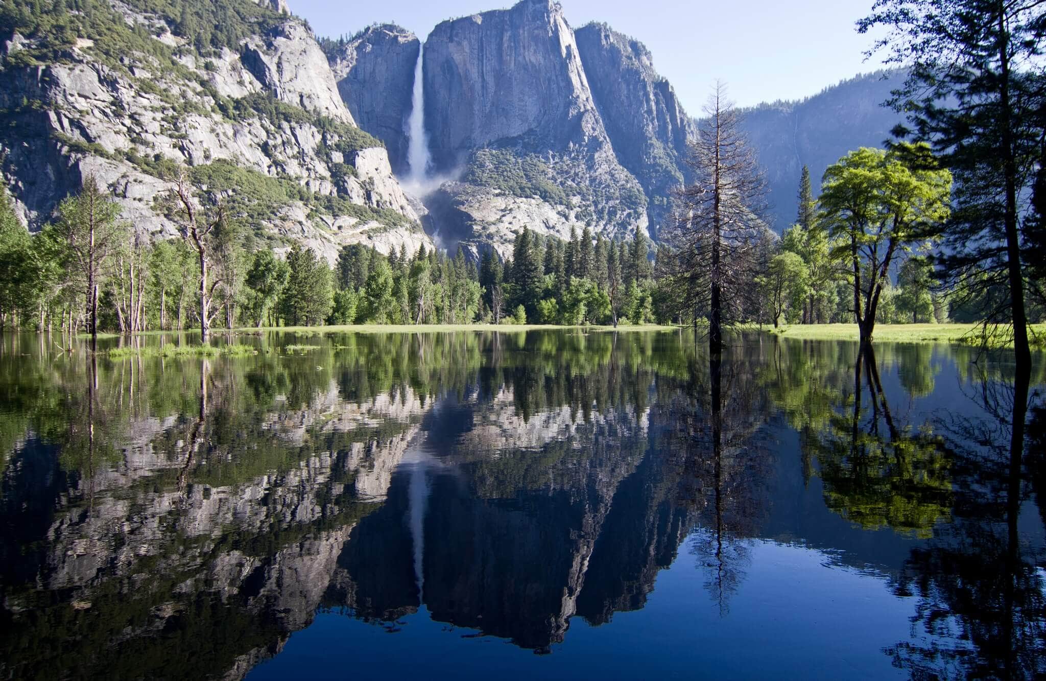 Reflection photography, mirror reflection photography, mirror images photography, Yosemite National Park photos, photos of Yosemite