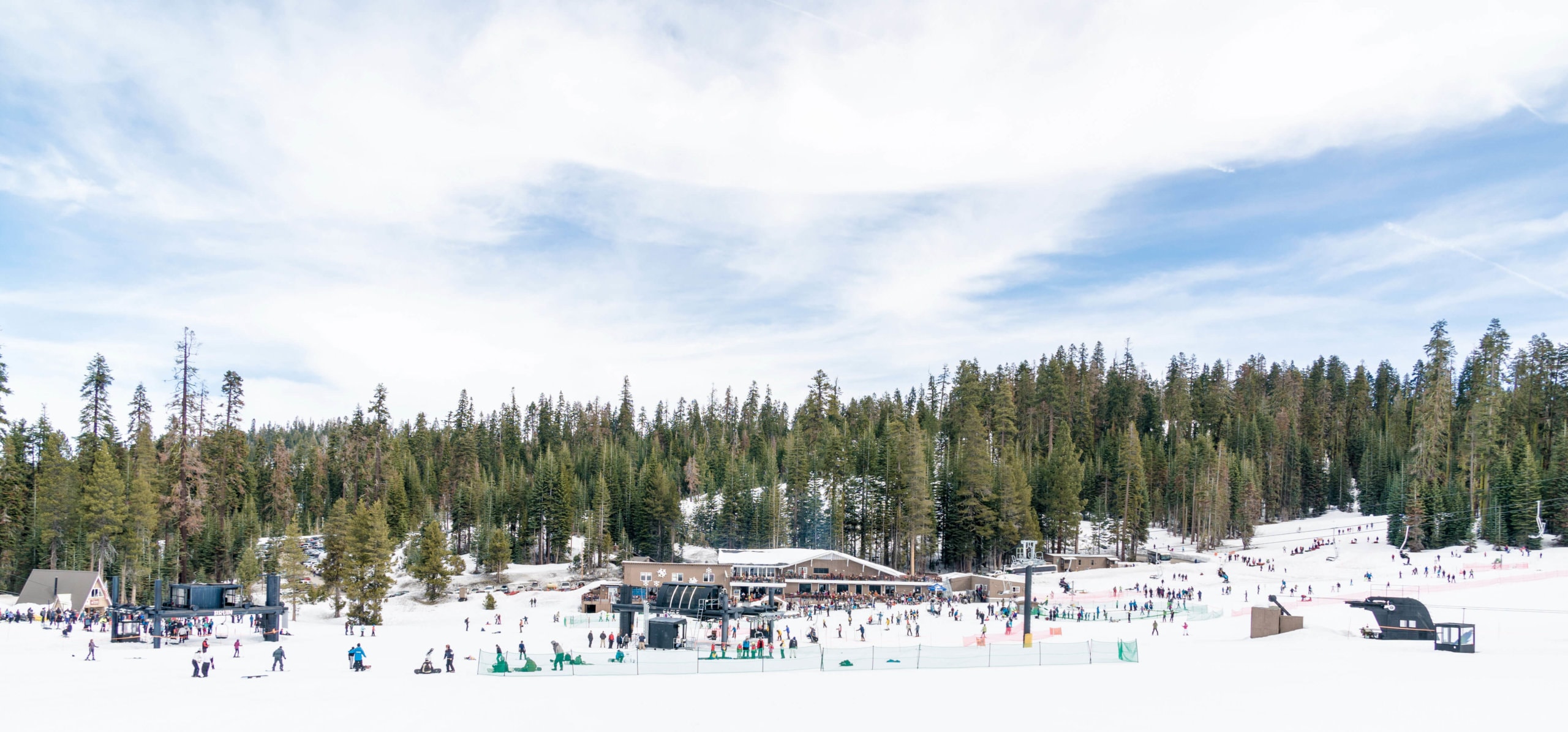 beginner slopes at yosemite ski and snowboard area 