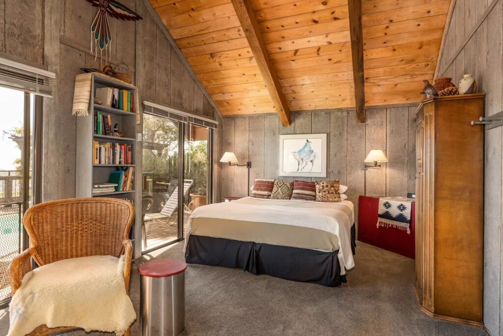 primary bedroom with king bed
