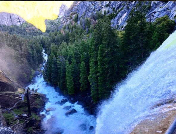 John Muir Trail and Vernal Fall Photo by @Elizabeth_Outdoors