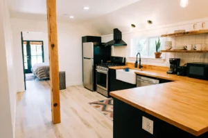 fully equipped kitchen