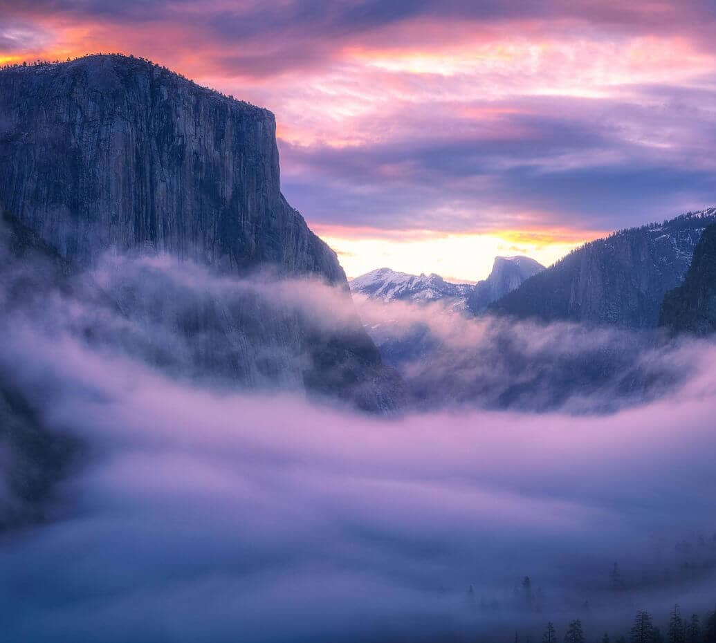 Sunrise over Yosemite Valley with Tule Fog