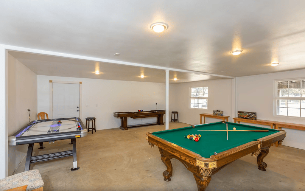 game room with pool table