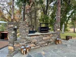 outdoor kitchen