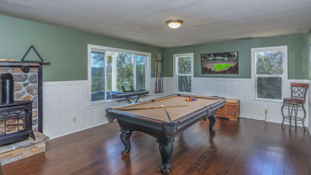 game room