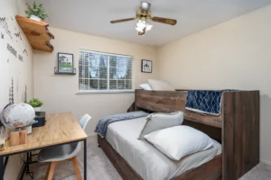 bedroom with twin trundle bed