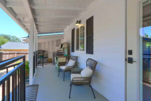porch with seating