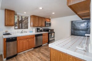 fully equipped kitchen