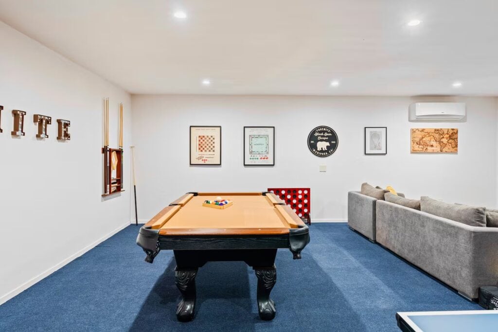 game room with pool table
